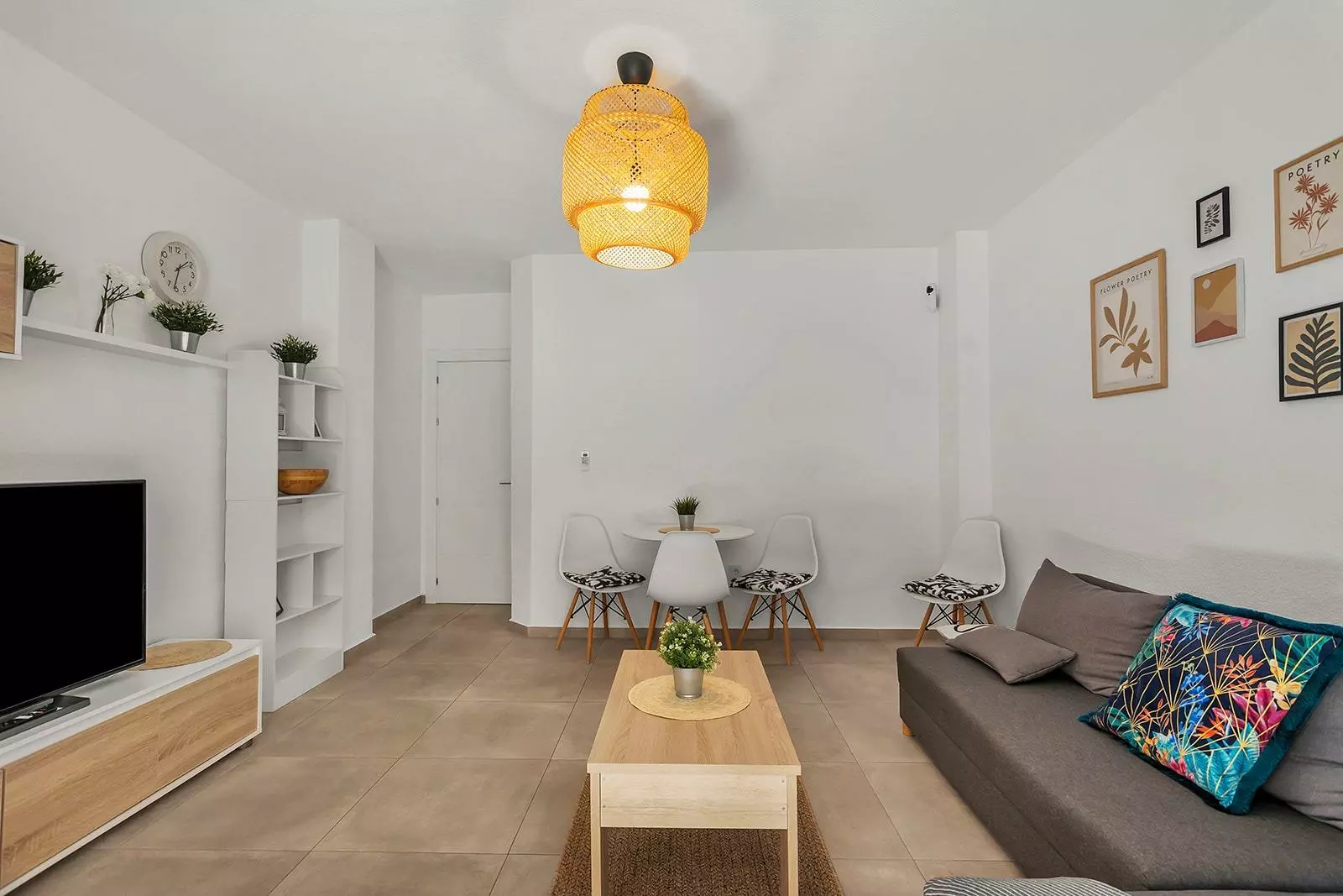 1-10-40883f 3-bedroom Apartment In Torrevieja, Spain (101 M²)