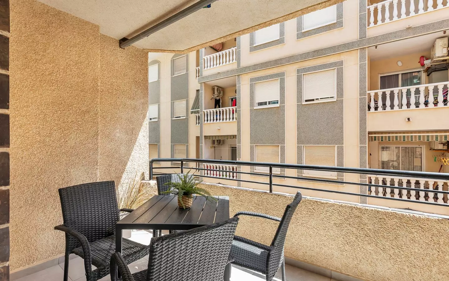 3-bedroom Apartment In Torrevieja, Spain (101 M²)