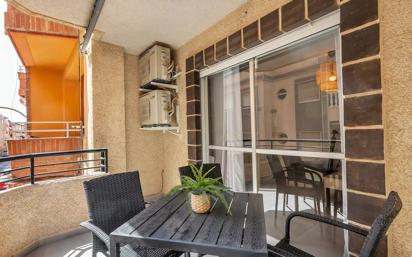 3-bedroom Apartment In Torrevieja, Spain (101 M²)