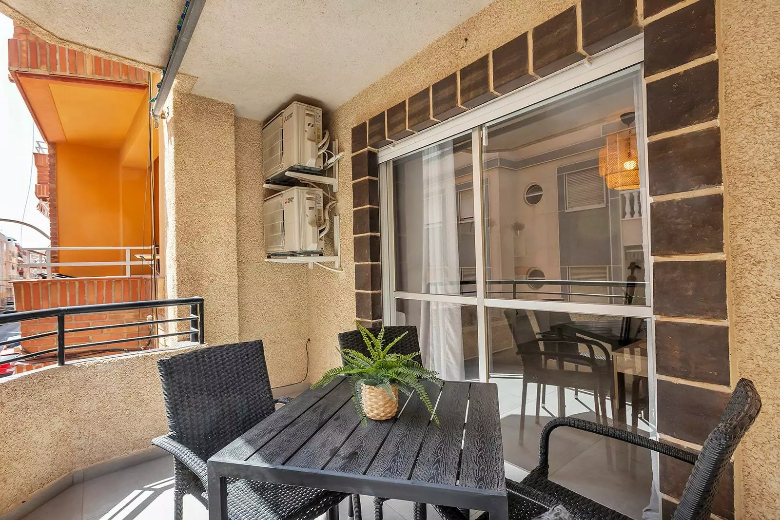 1-5-e77691 3-bedroom Apartment In Torrevieja, Spain (101 M²)