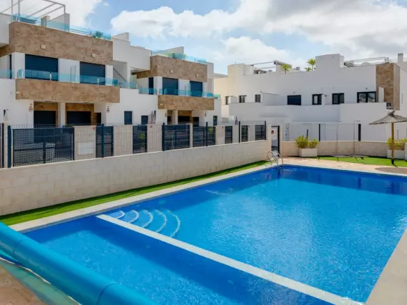 3-bedroom Town House In Orihuela Costa, Spain (134 M²)