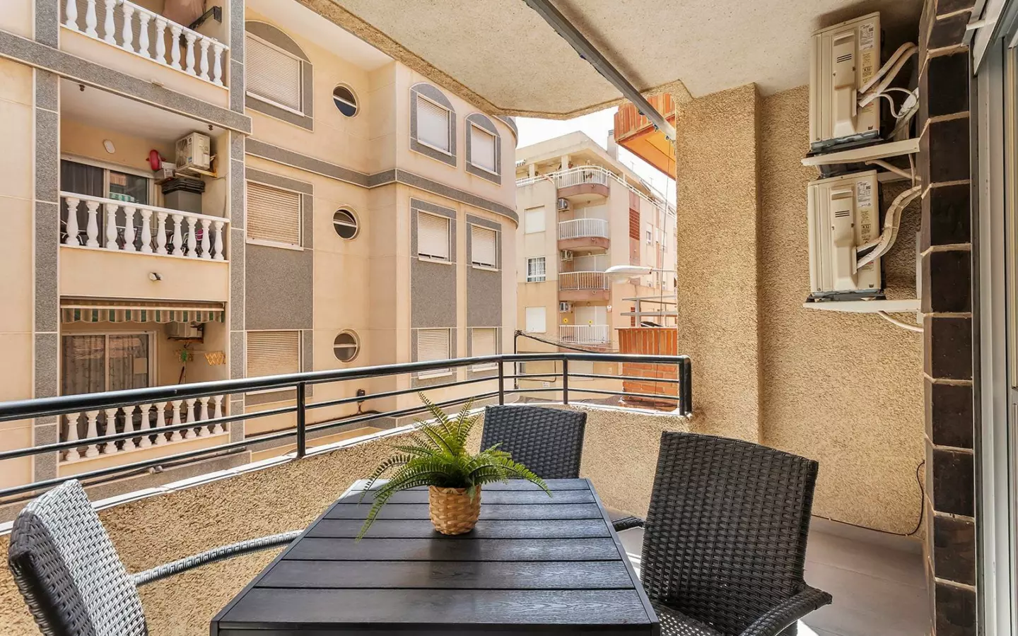 3-bedroom Apartment In Torrevieja, Spain (101 M²)
