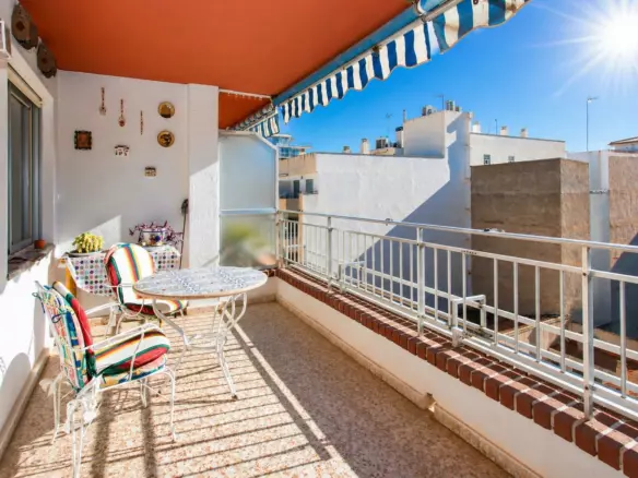3-bedroom Penthouse In Torrevieja, Spain (88 M²)