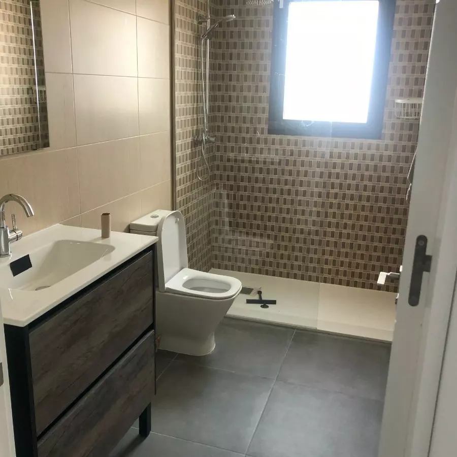 5-bedroom Villa In Pinoso, Spain (247 M²)