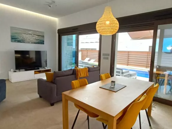 3-bedroom Villa In Orihuela, Spain (107 M²)