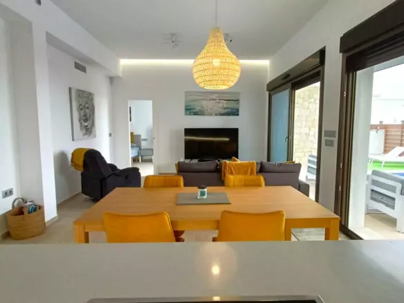3-bedroom Villa In Orihuela, Spain (107 M²)