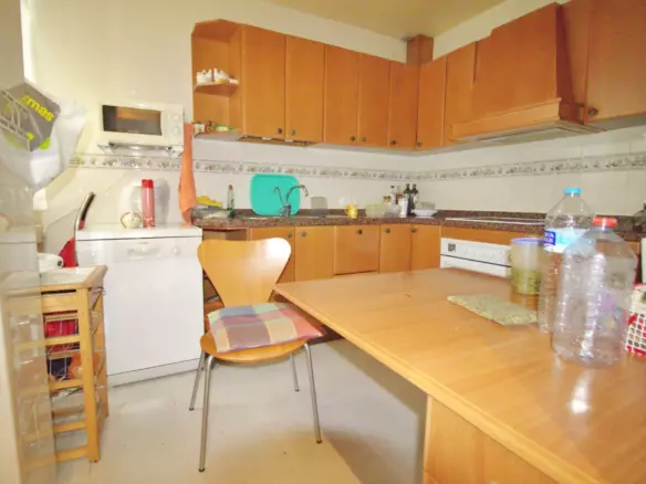 3-bedroom Apartment In Alicante, Spain (107 M²)