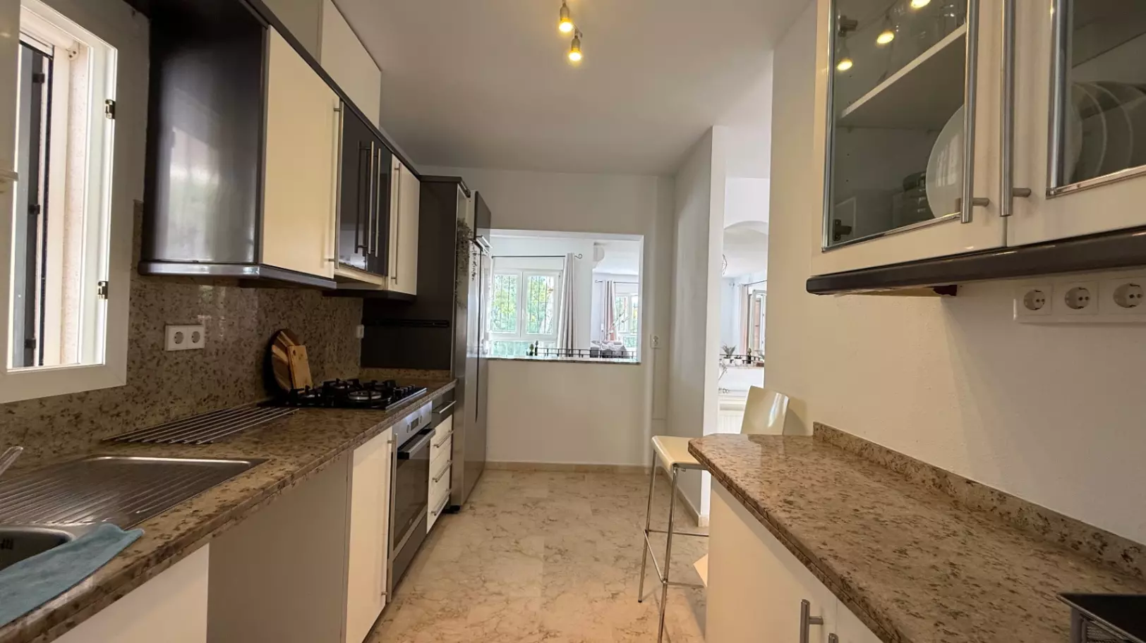 4-bedroom Villa In Orihuela, Spain (137 M²)