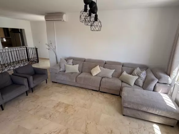 4-bedroom Villa In Orihuela, Spain (137 M²)