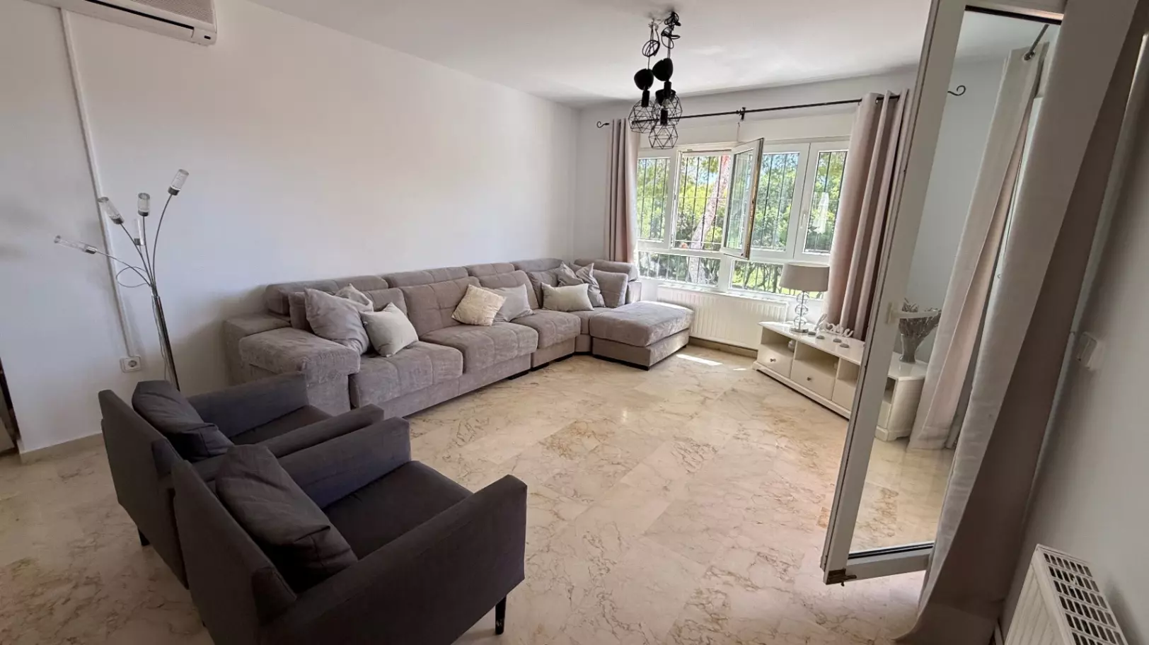 4-bedroom Villa In Orihuela, Spain (137 M²)