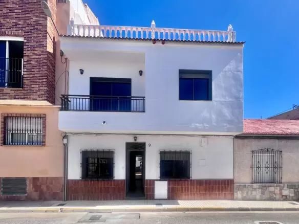 4-bedroom Duplex In Pilar De La Horadada, Spain (170 M²)