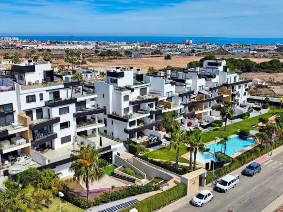 3-bedroom Penthouse In Orihuela Costa, Spain (134 M²)