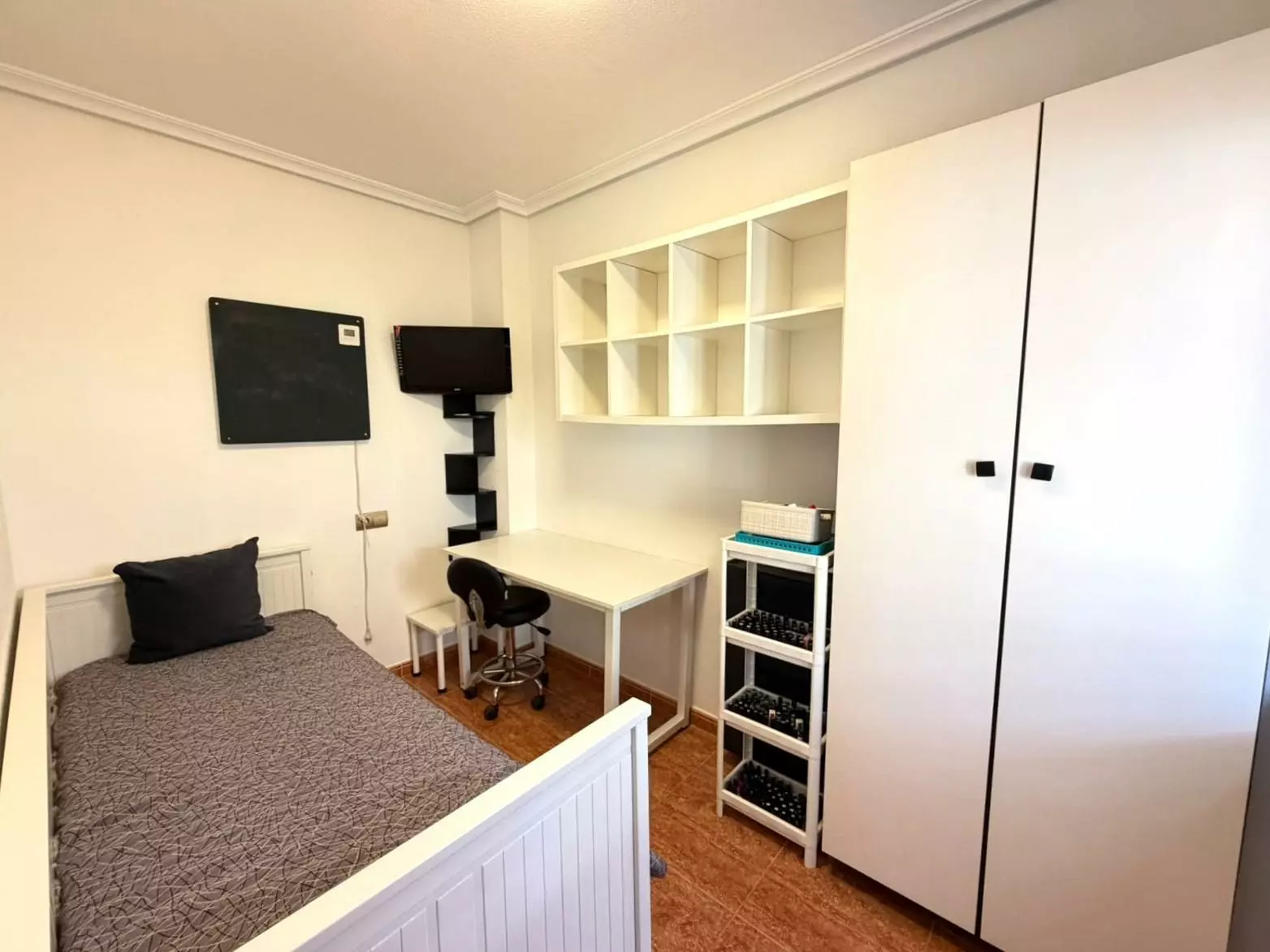 3-bedroom Bungalow In Torrevieja, Spain (80 M²)