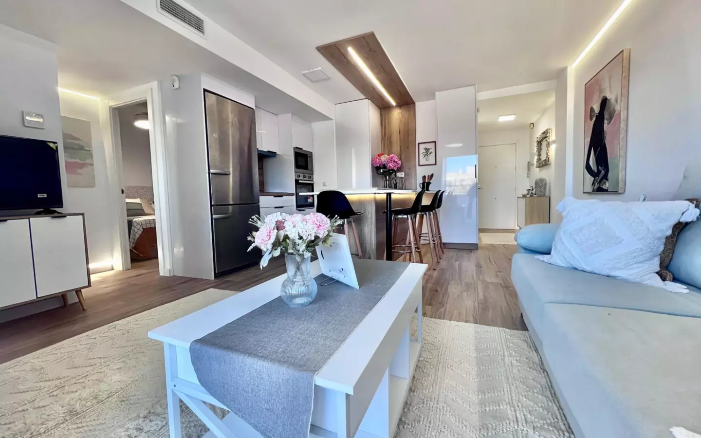 3-bedroom Apartment In Torrevieja, Spain (75 M²)