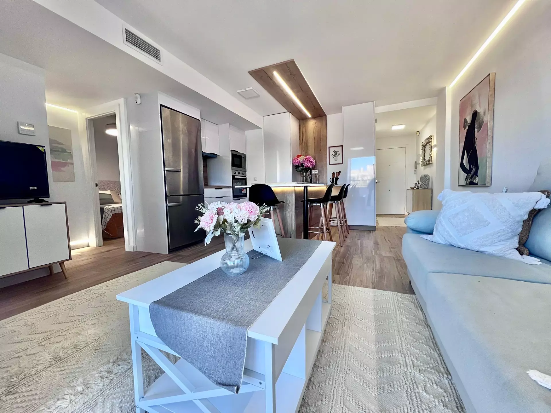 3-bedroom Apartment In Torrevieja, Spain (75 M²)