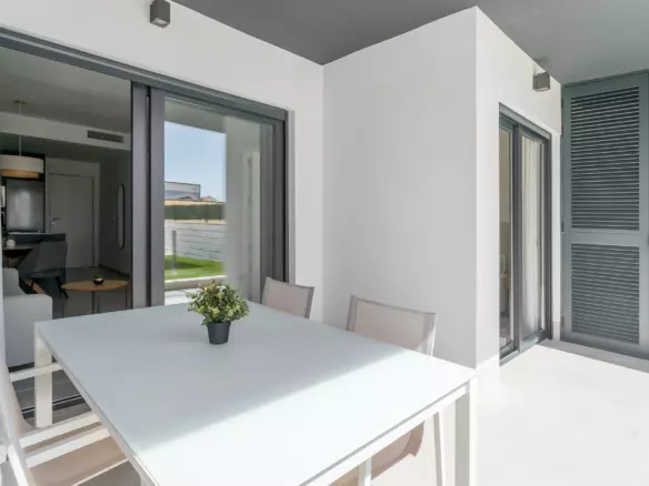 3-bedroom Penthouse In Torrevieja, Spain (85 M²)