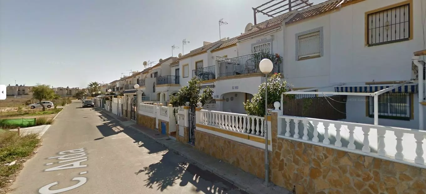 2-bedroom Bungalow In Torrevieja, Spain (55 M²)