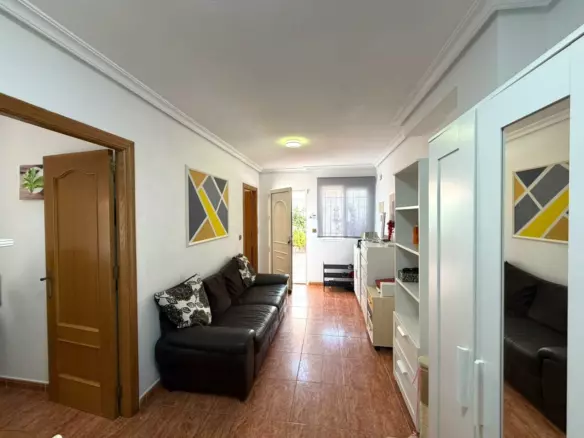 3-bedroom Bungalow In Torrevieja, Spain (80 M²)
