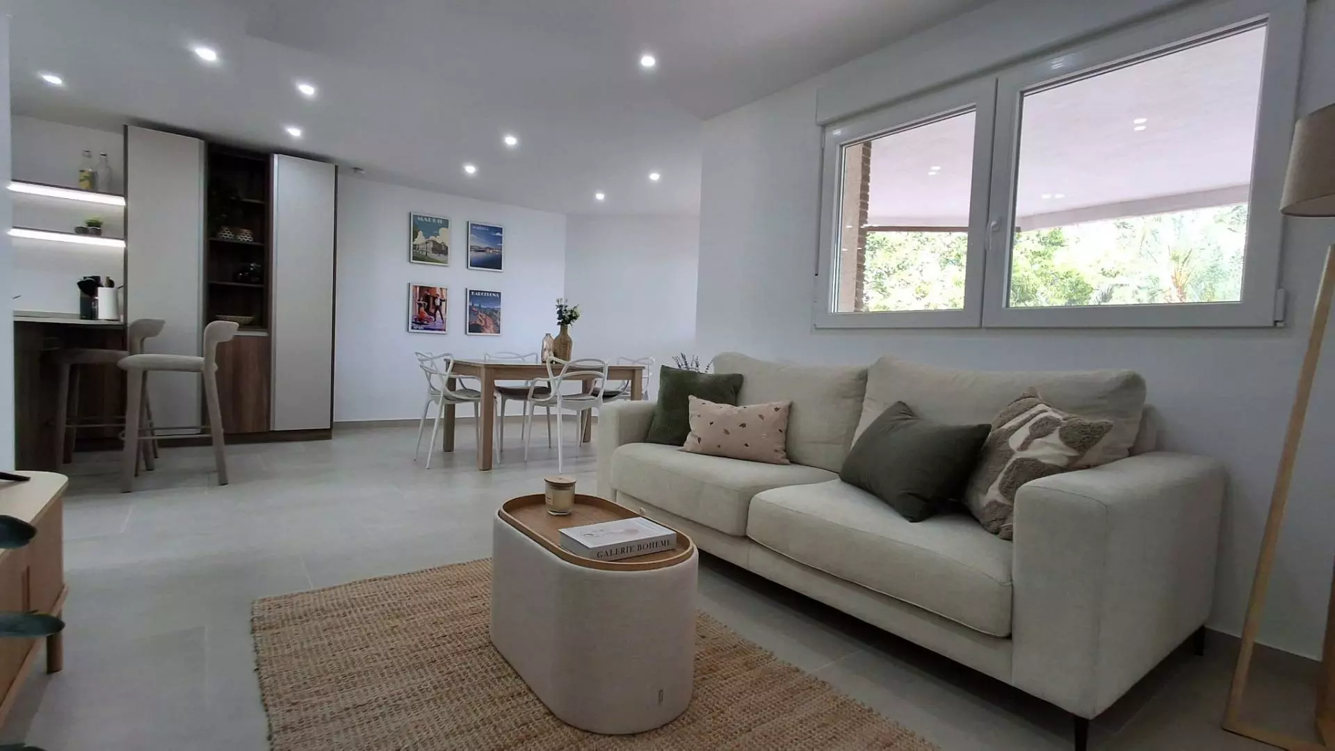 2-bedroom Apartment In Torrevieja, Spain (105 M²)