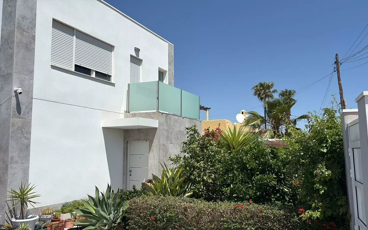 2-bedroom Semi In Torrevieja, Spain (130 M²)