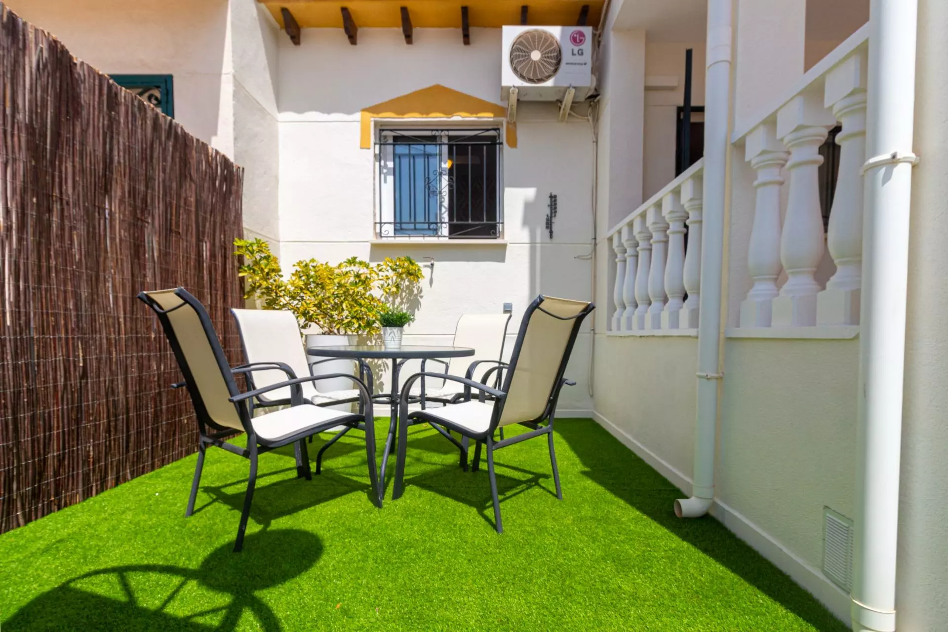3-bedroom Townhouse In Torrevieja, Spain (85 M²)