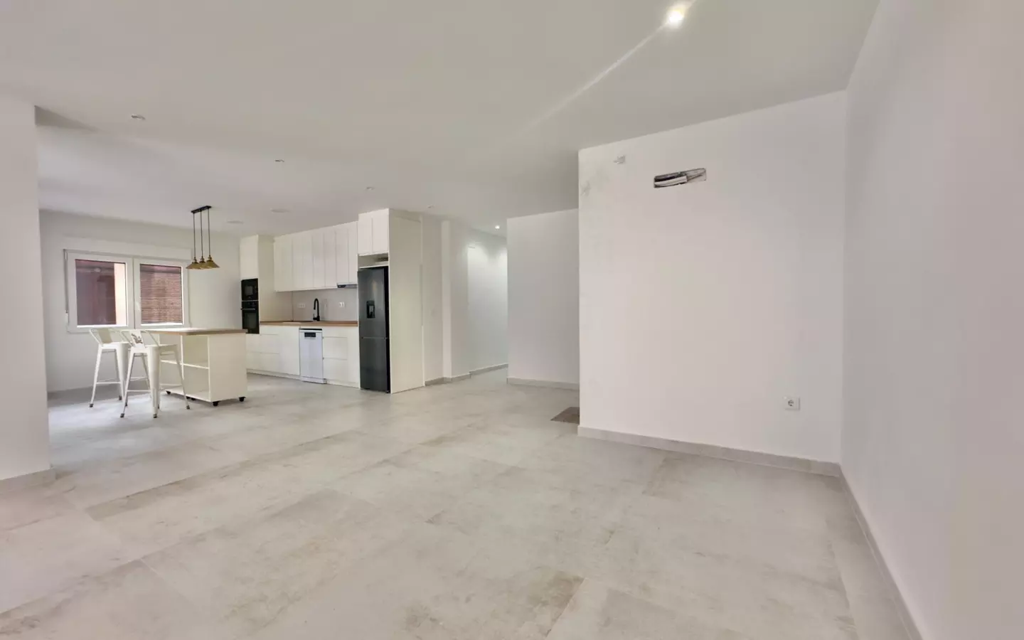 3-bedroom Apartment In Torrevieja, Spain (150 M²)