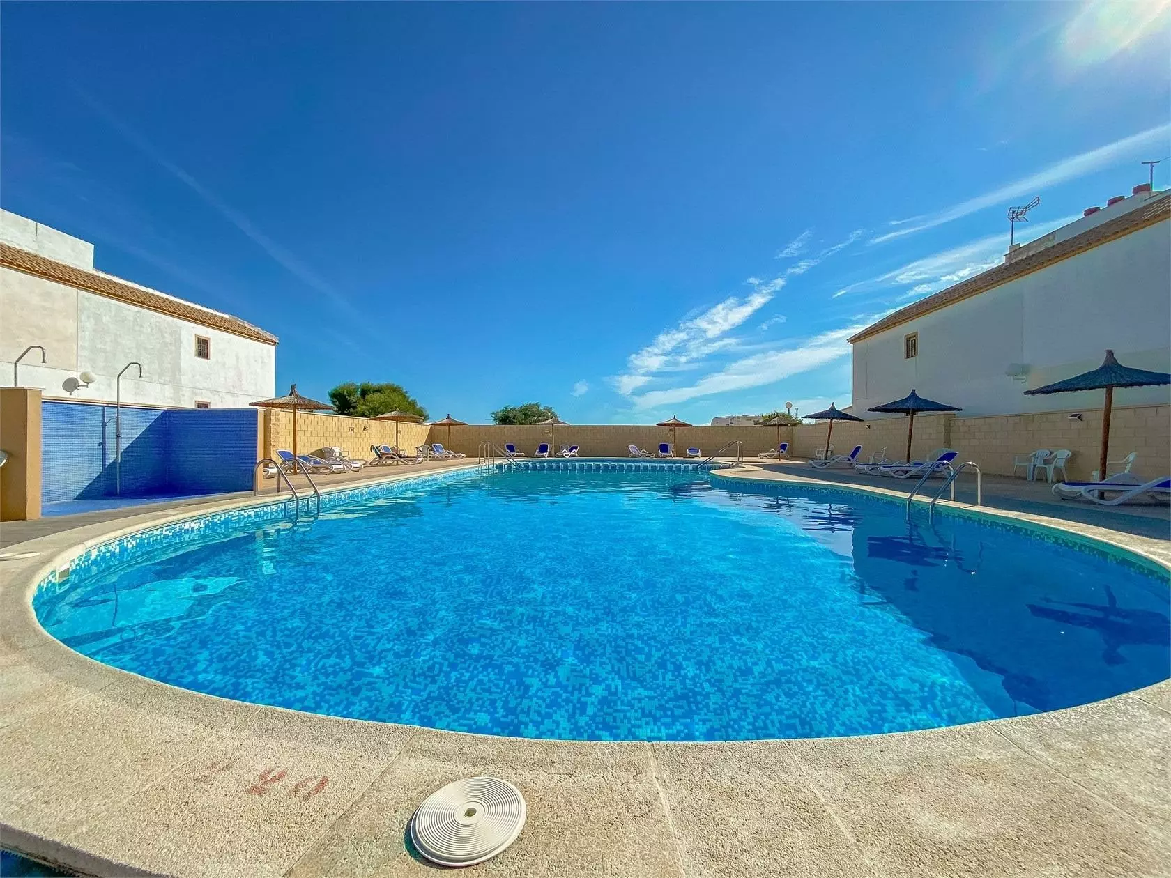 2-bedroom Bungalow In Torrevieja, Spain (55 M²)