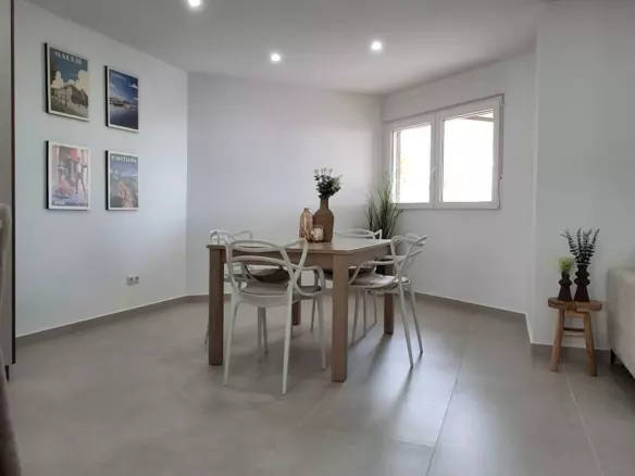 2-bedroom Apartment In Torrevieja, Spain (105 M²)