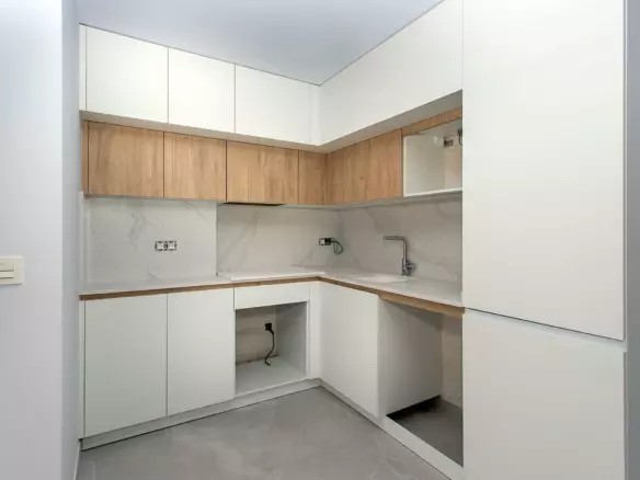 2-bedroom Apartment In Torrevieja, Spain (83 M²)