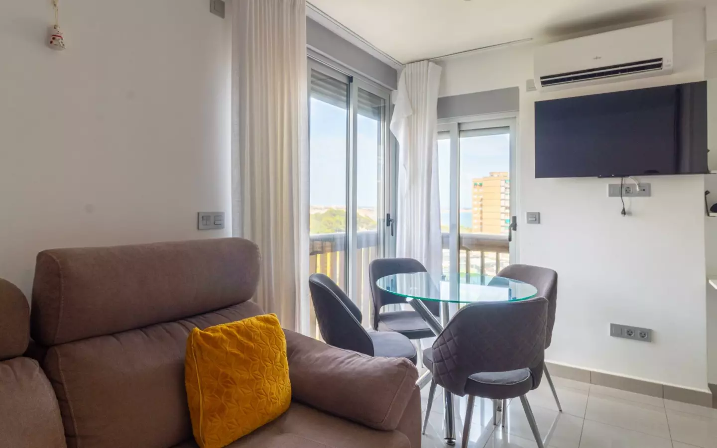 1-bedroom Apartment In Orihuela Costa, Spain (47 M²)