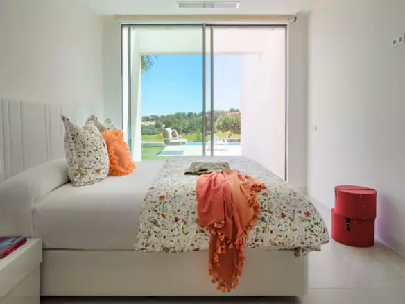 4-bedroom House In Orihuela Costa, Spain (200 M²)