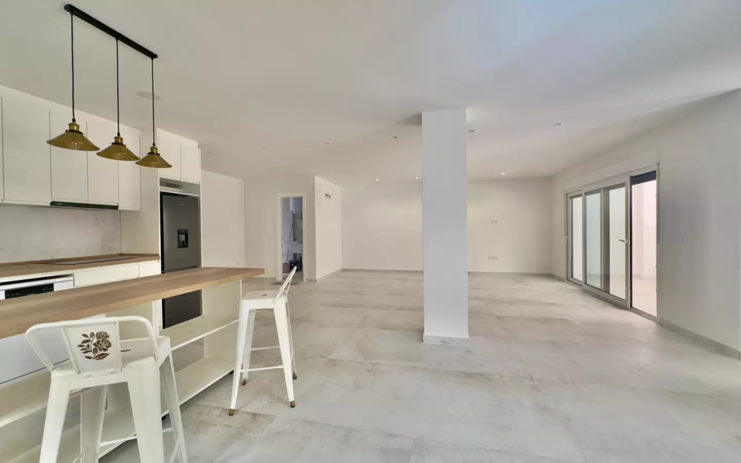 3-bedroom Apartment In Torrevieja, Spain (150 M²)