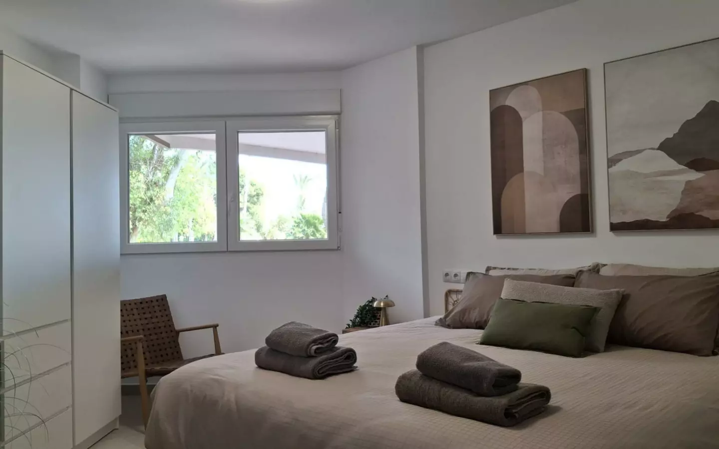 2-bedroom Apartment In Torrevieja, Spain (105 M²)