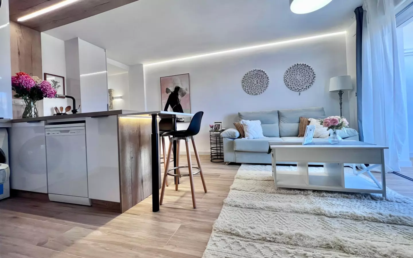 3-bedroom Apartment In Torrevieja, Spain (75 M²)