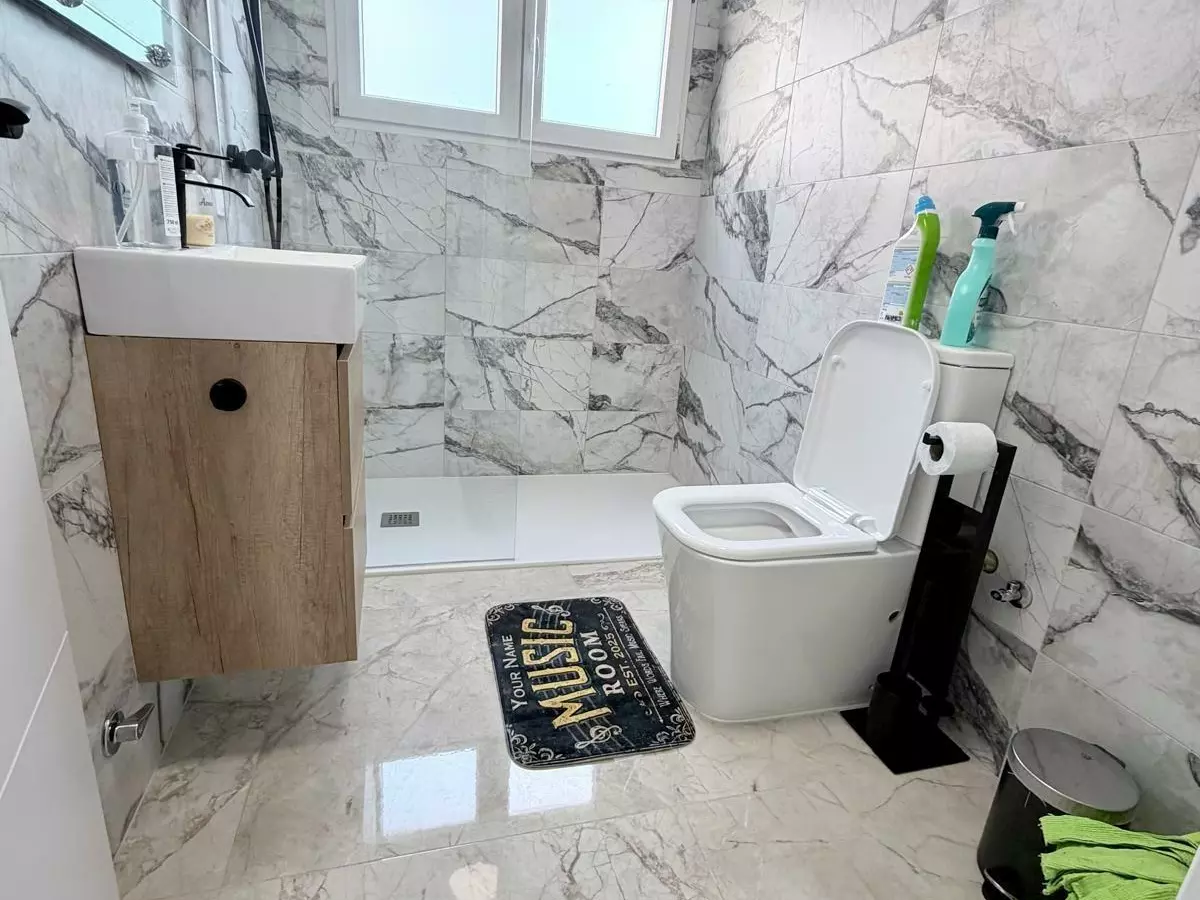 2-bedroom Apartment In Torrevieja, Spain (64 M²)