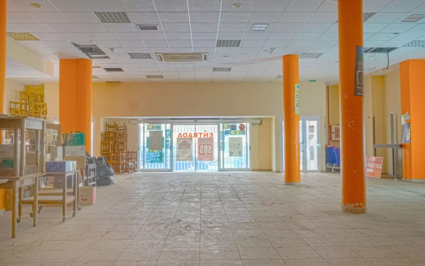 1-bedroom Property In Torrevieja, Spain (722 M²)
