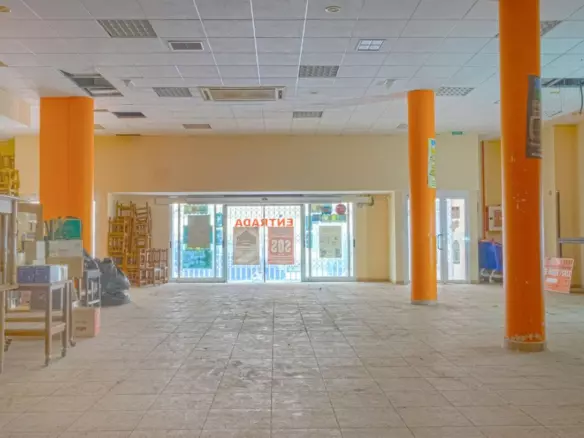 1-bedroom Property In Torrevieja, Spain (722 M²)