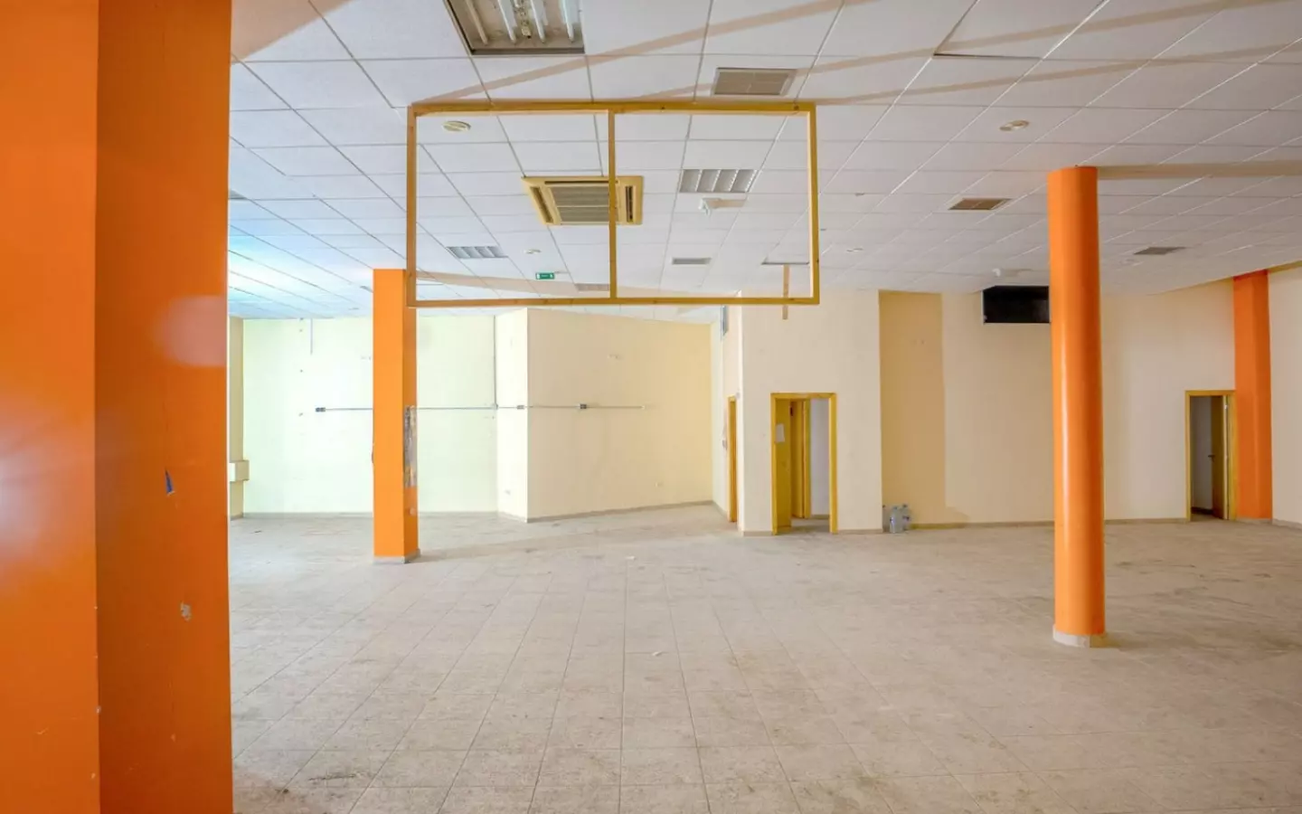 1-bedroom Property In Torrevieja, Spain (722 M²)