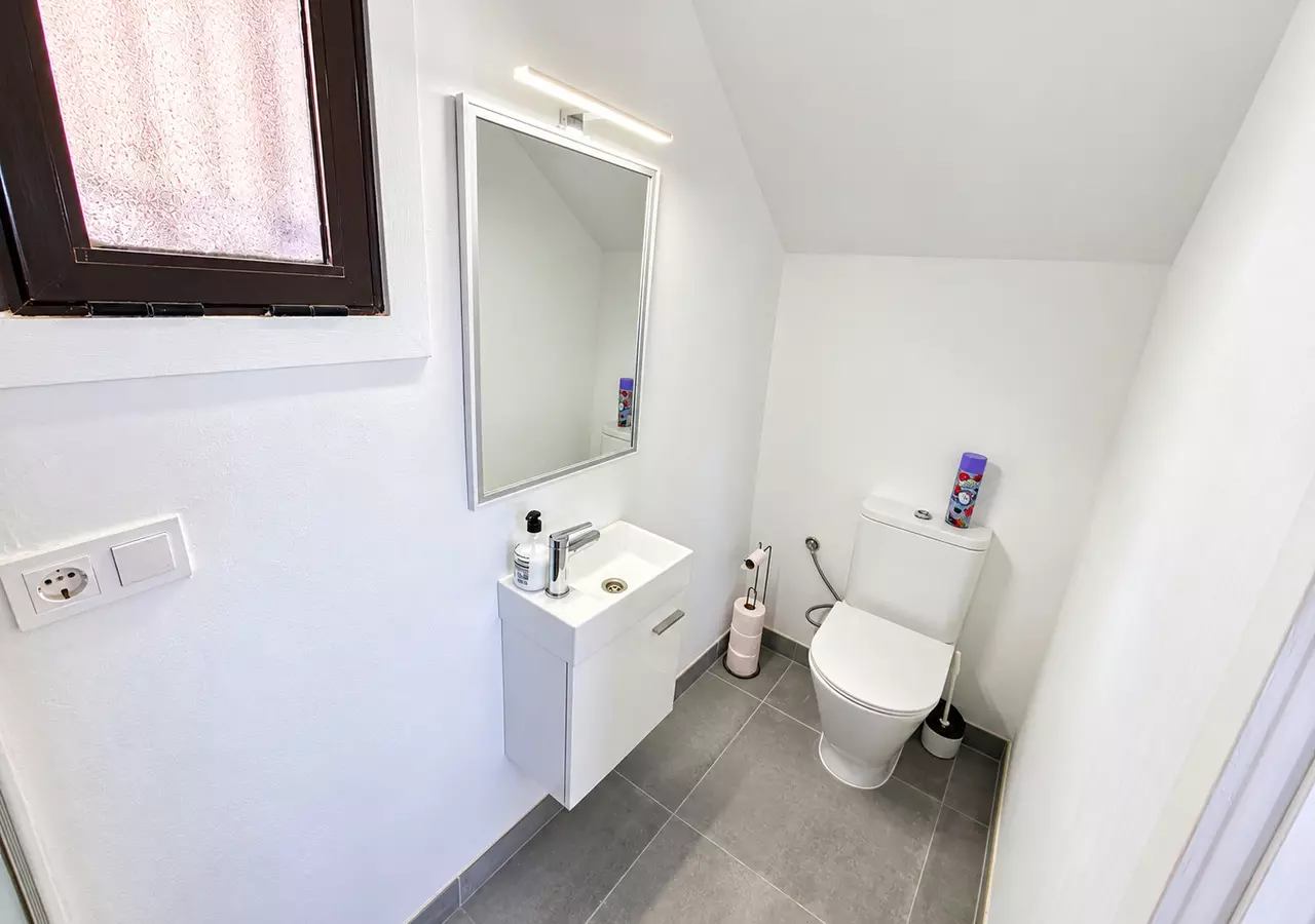 2-bedroom Villa In Villamartin, Spain (77 M²)