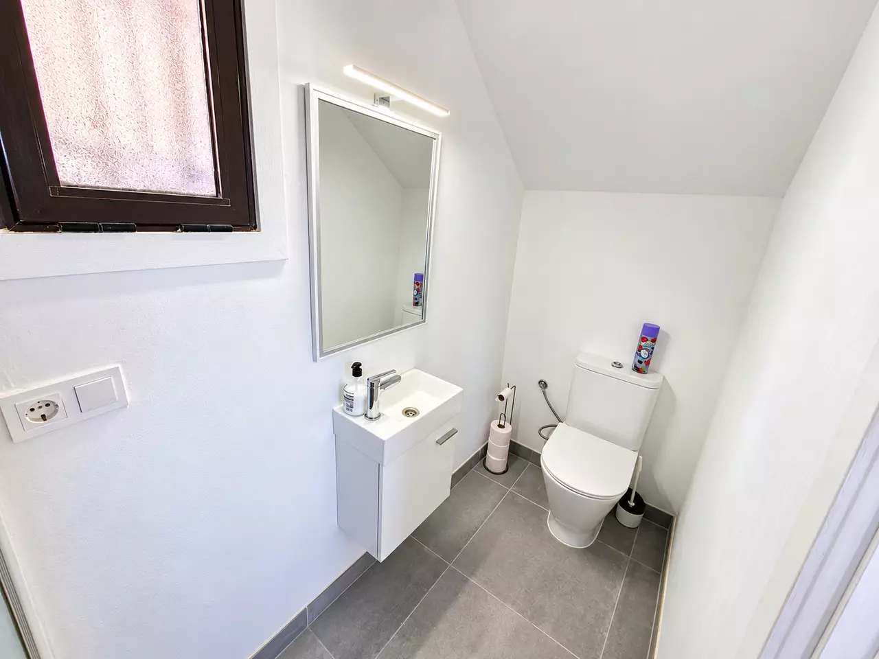 2-bedroom Villa In Villamartin, Spain (77 M²)