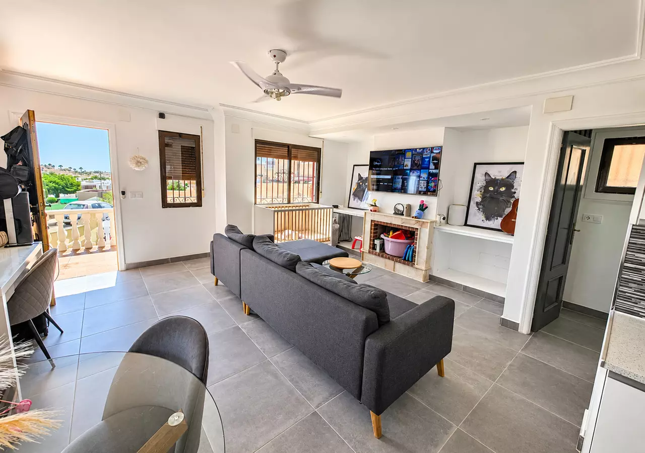 2-bedroom Villa In Villamartin, Spain (77 M²)