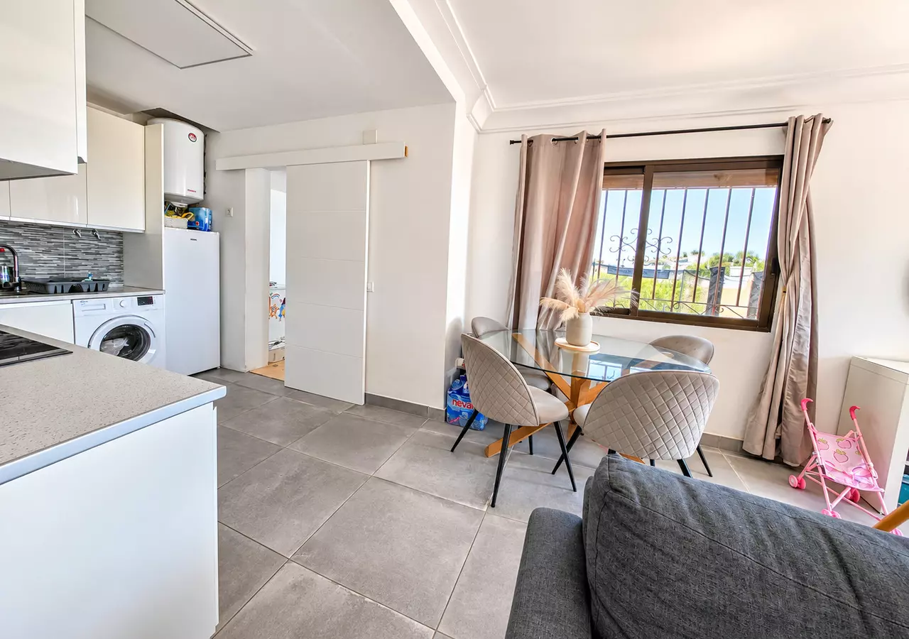 2-bedroom Villa In Villamartin, Spain (77 M²)