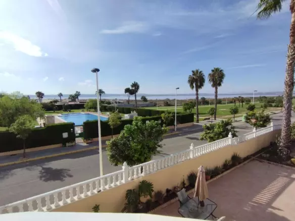 6-bedroom Villa In Torrevieja, Spain (338 M²)