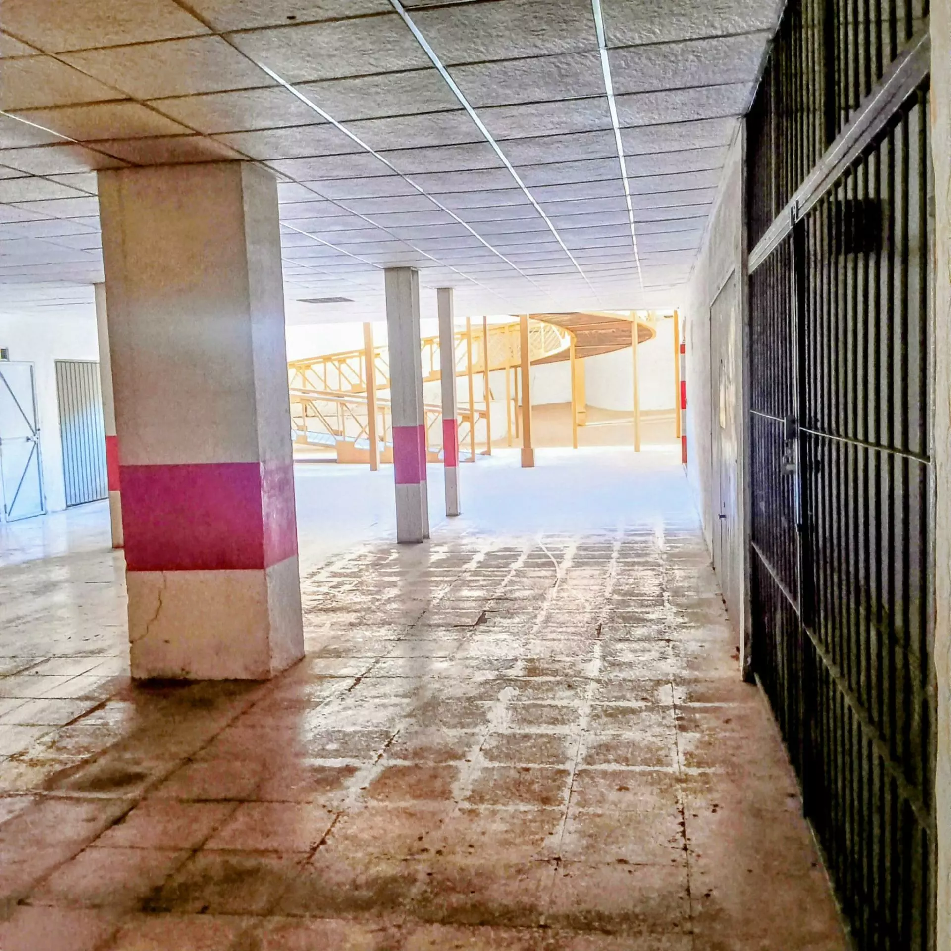 1-bedroom Warehouse In Benidorm, Spain (225 M²)