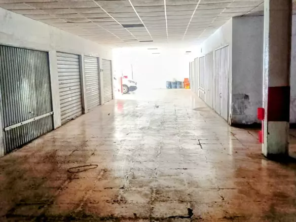 1-bedroom Warehouse In Benidorm, Spain (225 M²)