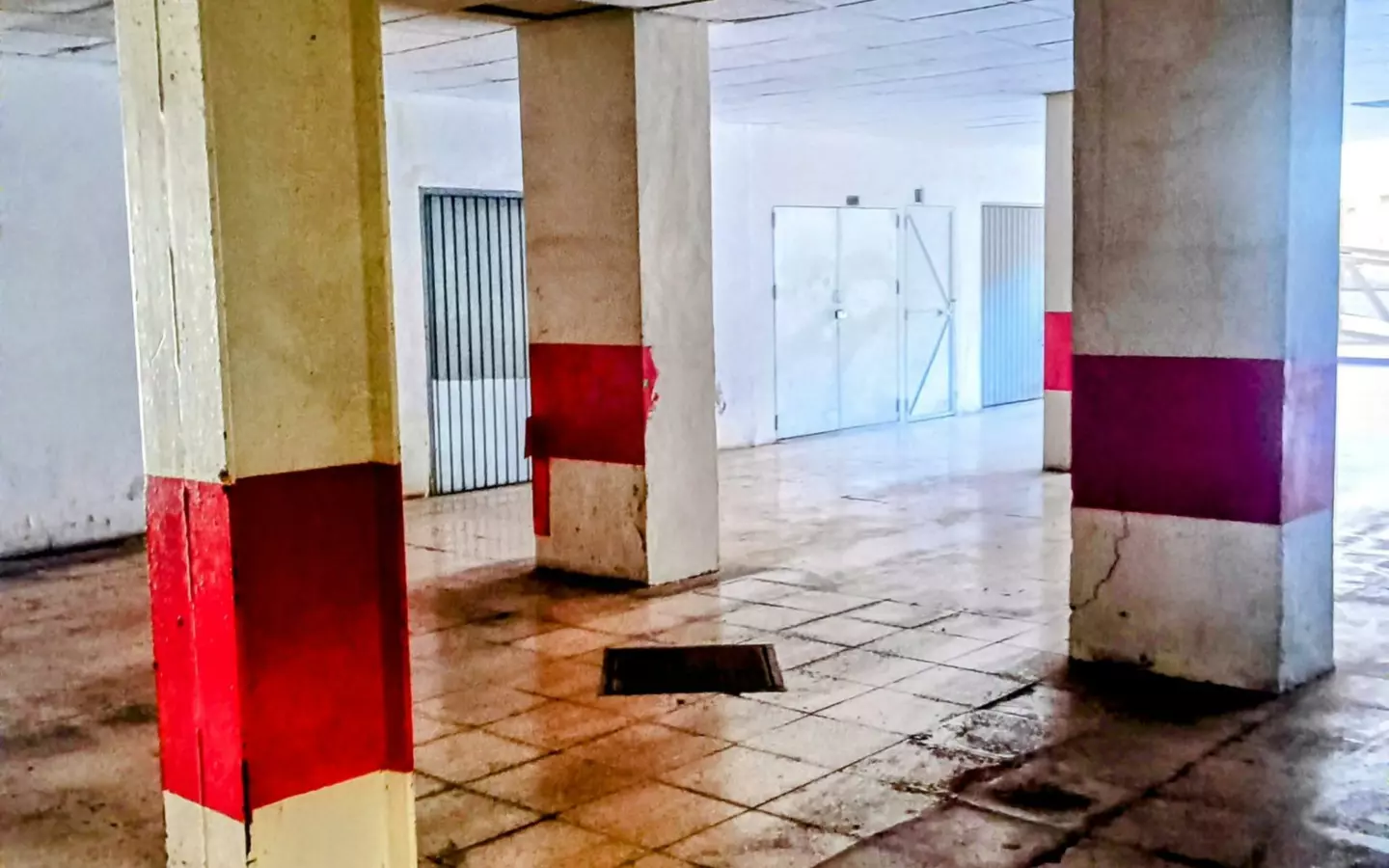 1-bedroom Warehouse In Benidorm, Spain (225 M²)