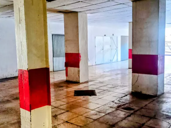 1-bedroom Warehouse In Benidorm, Spain (225 M²)