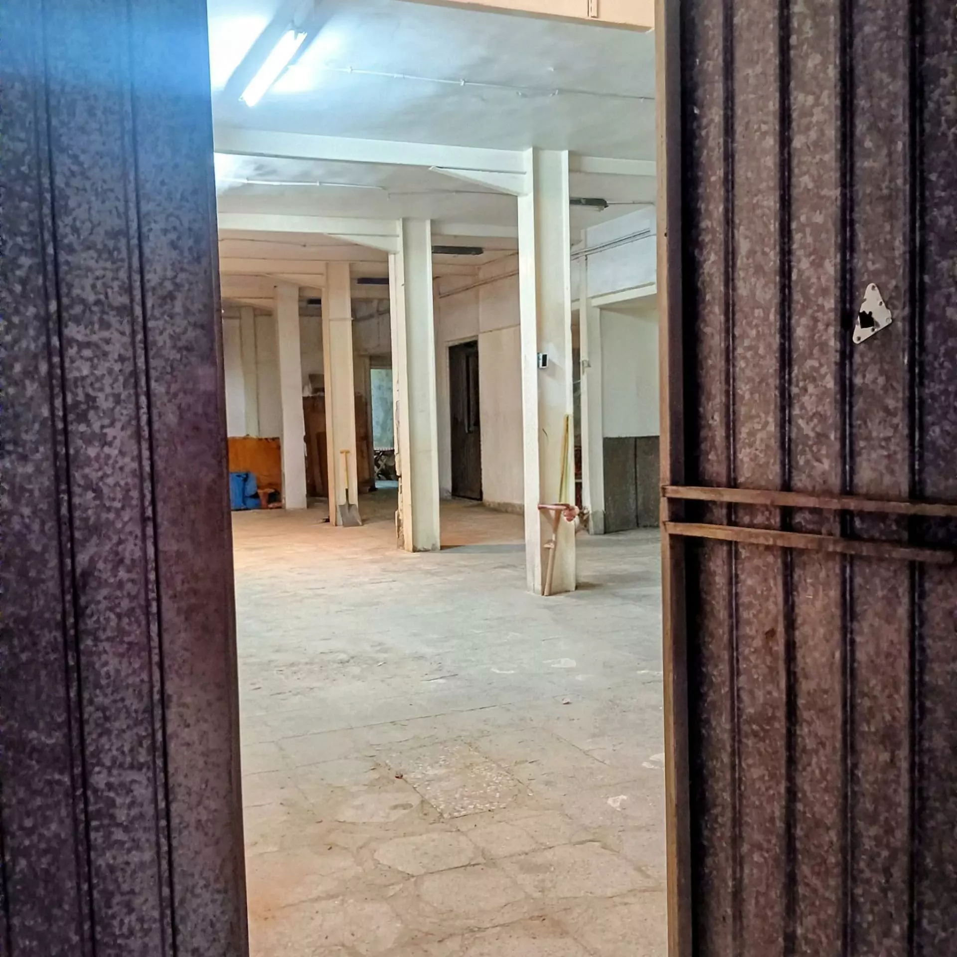 1-bedroom Warehouse In Benidorm, Spain (225 M²)