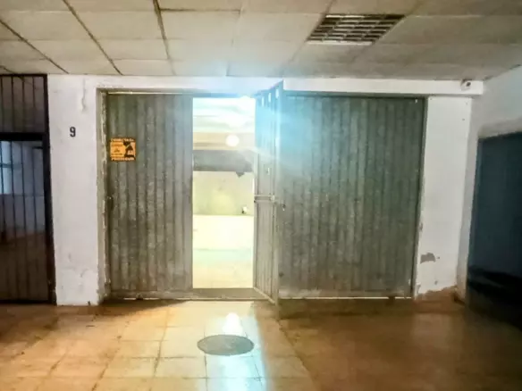 1-bedroom Warehouse In Benidorm, Spain (225 M²)