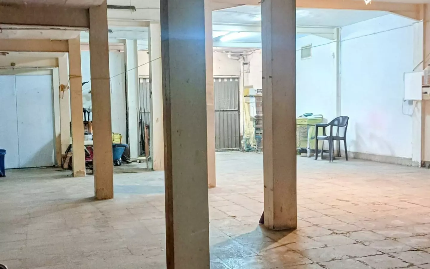 1-bedroom Warehouse In Benidorm, Spain (225 M²)